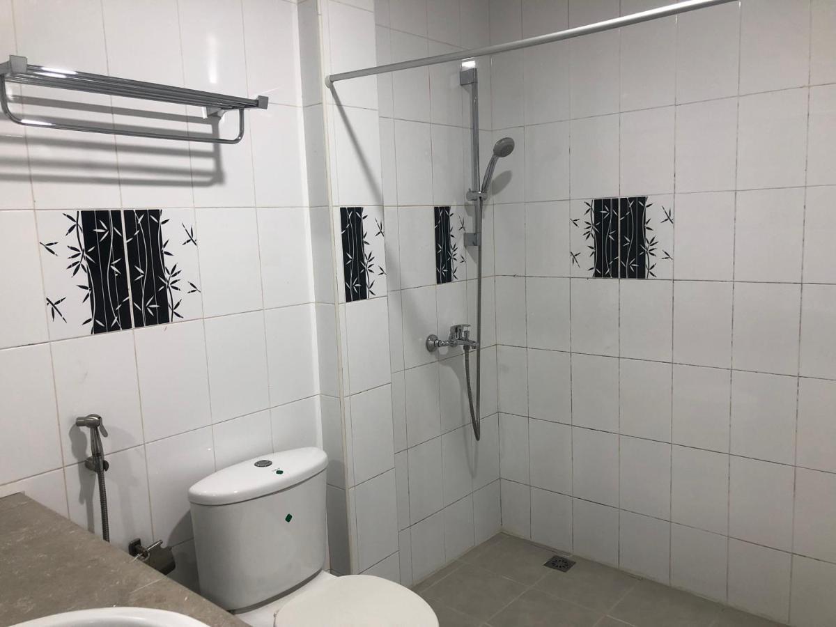 The G Ten Holiday Inn هولهومالي المظهر الخارجي الصورة