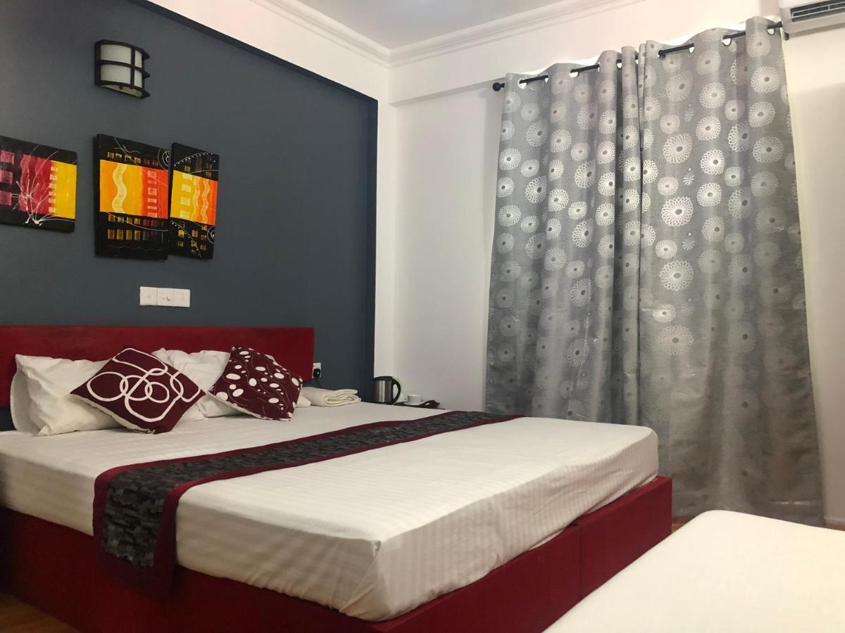 The G Ten Holiday Inn هولهومالي المظهر الخارجي الصورة